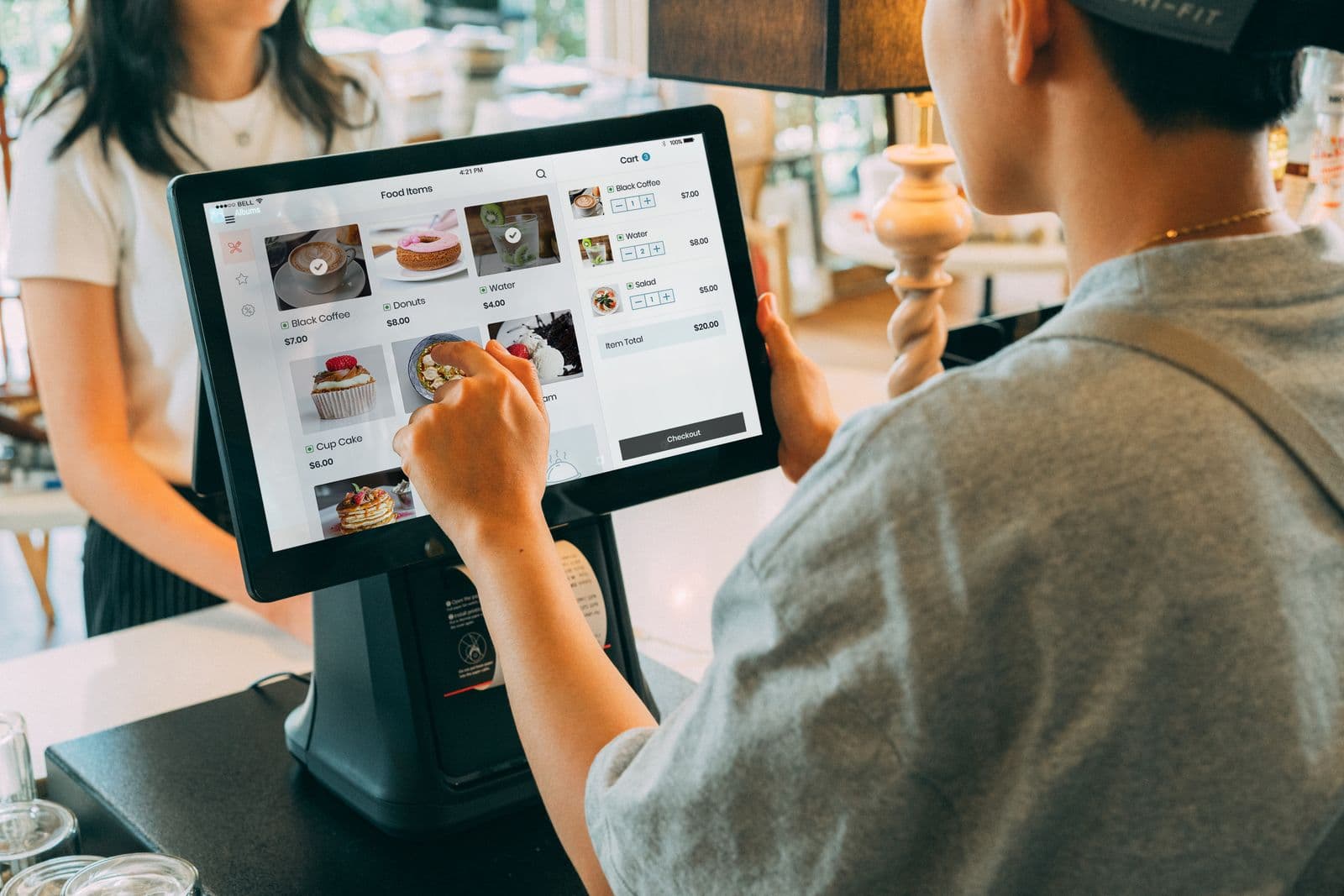 Retail & Ecommerce